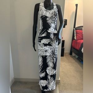 Nicole Miller Split Dress Size Small Petite